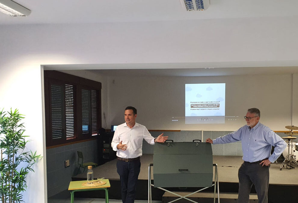 CHARLA SOBRE IMPLANTACIÓN DE COMPOSTADORES DINÁMICOS EN GRANADILLA DE ABONA