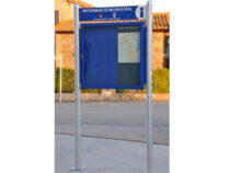 VITRINA INFORMATIVA CR 7U8200